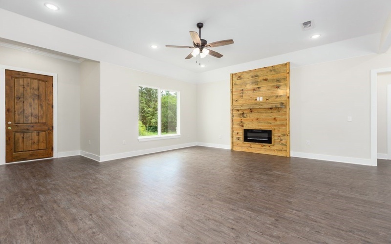 313 Shirey Lane, Lufkin, TX 75901, 3 Bedrooms Bedrooms, ,2 BathroomsBathrooms,Residential,For Sale,313 Shirey Lane,22501168