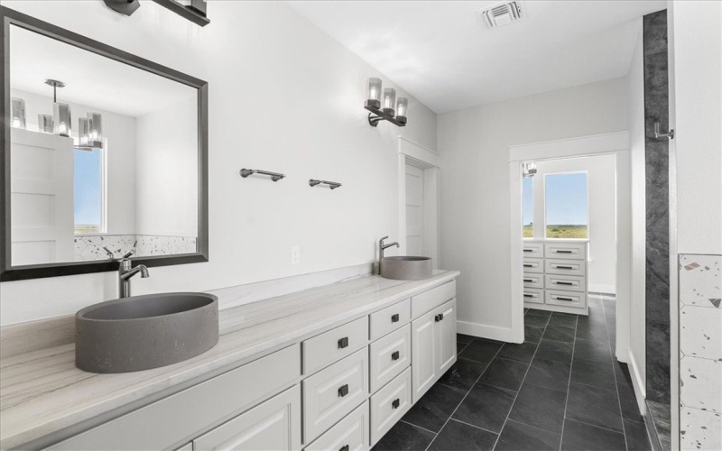 125 Sunrise Dr, Rockport, TX 78382, 4 Bedrooms Bedrooms, ,3 BathroomsBathrooms,Residential,For Sale,125 Sunrise Dr,449866