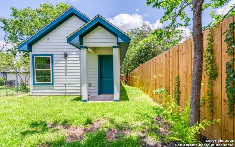 2628 E Commerce, San Antonio, TX 78203, 3 Habitaciones Habitaciones , ,2 BañosBaños,Residential,En Venta,2628 E Commerce,0,1879532