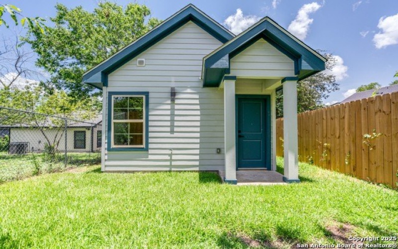 2628 E Commerce, San Antonio, TX 78203, 3 Habitaciones Habitaciones , ,2 BañosBaños,Residential,En Venta,2628 E Commerce,0,1879532