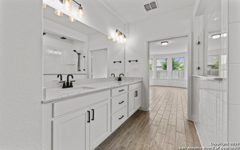 2179 Oak Run Parkway, New Braunfels, TX 78132, 3 Bedrooms Bedrooms, ,3 BathroomsBathrooms,Residential,For Sale,2179 Oak Run Parkway,1879986