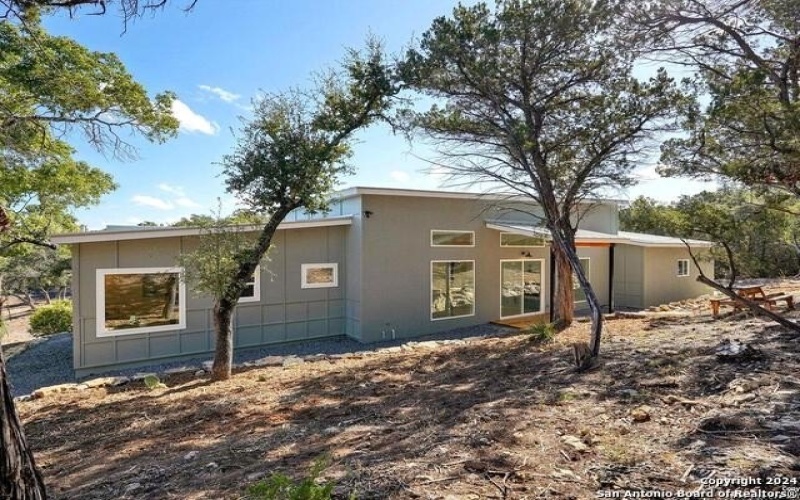 729 CABALLO TRL, Canyon Lake, TX 78133, 3 Bedrooms Bedrooms, ,2 BathroomsBathrooms,Residential,For Sale,729 CABALLO TRL,1880076
