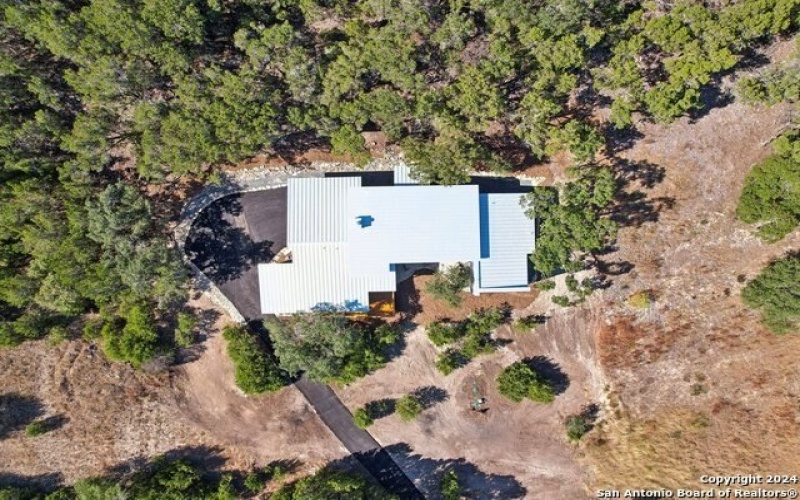 729 CABALLO TRL, Canyon Lake, TX 78133, 3 Bedrooms Bedrooms, ,2 BathroomsBathrooms,Residential,For Sale,729 CABALLO TRL,1880076