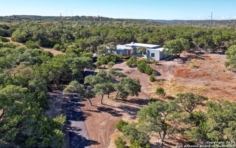 729 CABALLO TRL, Canyon Lake, TX 78133, 3 Bedrooms Bedrooms, ,2 BathroomsBathrooms,Residential,For Sale,729 CABALLO TRL,1880076