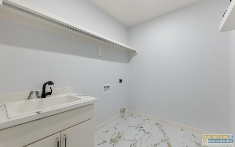2630 Marky St, Harlingen, TX 78552, 4 Habitaciones Habitaciones , ,3 BañosBaños,Residential,En Venta,2630 Marky St,103092