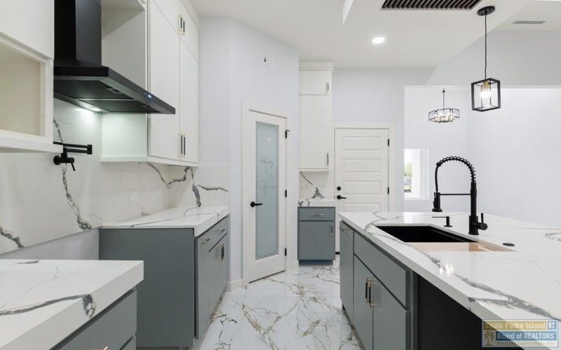 2630 Marky St, Harlingen, TX 78552, 4 Habitaciones Habitaciones , ,3 BañosBaños,Residential,En Venta,2630 Marky St,103092