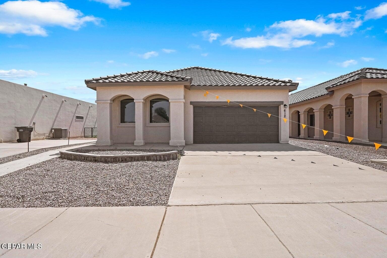 257 Farnborough Street, El Paso, TX 79928, 4 Bedrooms Bedrooms, ,2 BathroomsBathrooms,Residential,For Sale,257 Farnborough Street,925534