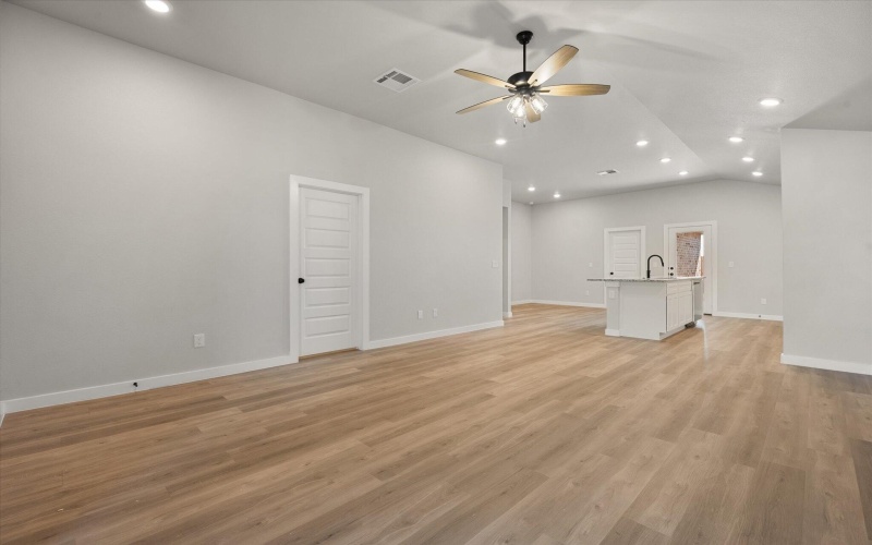 6005 Virginia Avenue, Lubbock, TX 79407, 3 Bedrooms Bedrooms, ,2 BathroomsBathrooms,Residential,For Sale,6005 Virginia Avenue,0,202557087