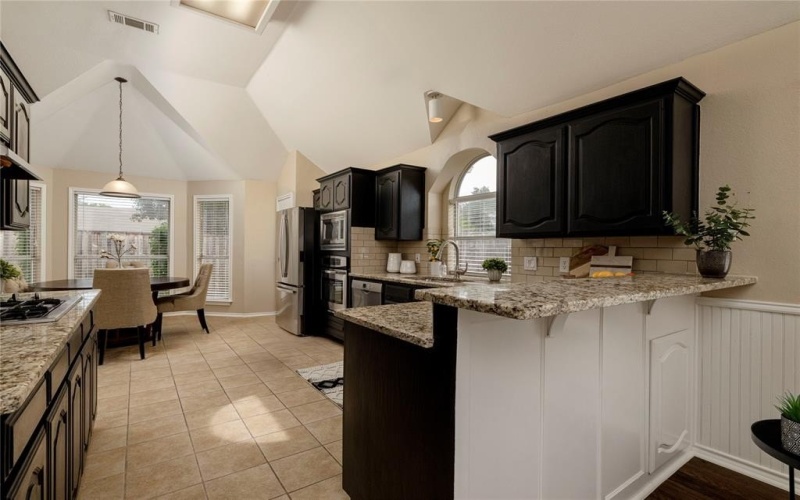 6233 Roaring Springs Drive, North Richland Hills, TX 76180, 3 Habitaciones Habitaciones , ,2 BañosBaños,Residential,En Venta,6233 Roaring Springs Drive,20944726