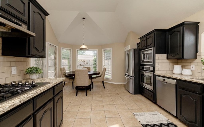 6233 Roaring Springs Drive, North Richland Hills, TX 76180, 3 Habitaciones Habitaciones , ,2 BañosBaños,Residential,En Venta,6233 Roaring Springs Drive,20944726