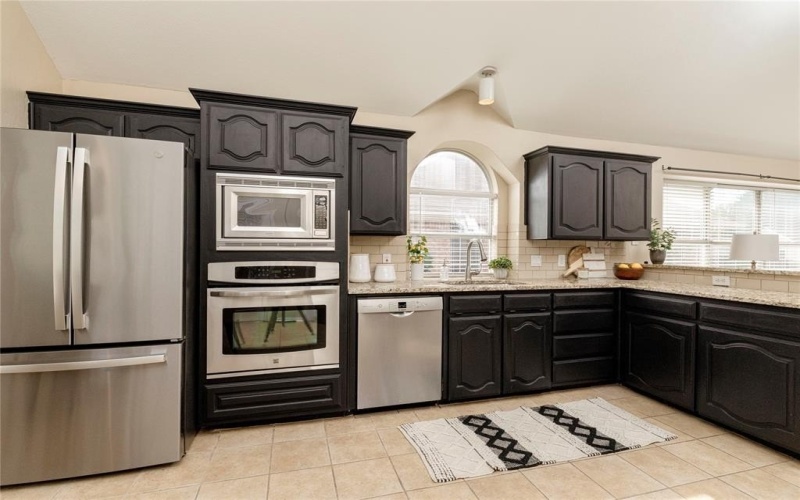 6233 Roaring Springs Drive, North Richland Hills, TX 76180, 3 Habitaciones Habitaciones , ,2 BañosBaños,Residential,En Venta,6233 Roaring Springs Drive,20944726