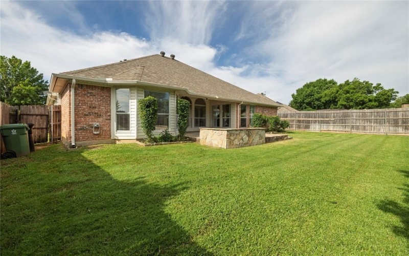 6233 Roaring Springs Drive, North Richland Hills, TX 76180, 3 Habitaciones Habitaciones , ,2 BañosBaños,Residential,En Venta,6233 Roaring Springs Drive,20944726