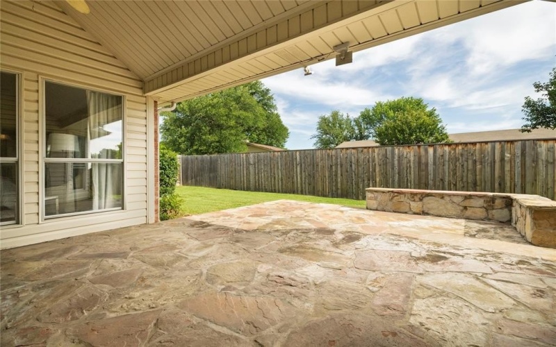 6233 Roaring Springs Drive, North Richland Hills, TX 76180, 3 Habitaciones Habitaciones , ,2 BañosBaños,Residential,En Venta,6233 Roaring Springs Drive,20944726