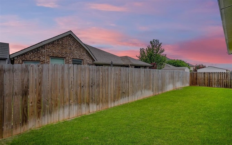 7501 Agarita Avenue, Denton, TX 76226, 4 Bedrooms Bedrooms, ,2 BathroomsBathrooms,Residential,For Sale,7501 Agarita Avenue,20971081