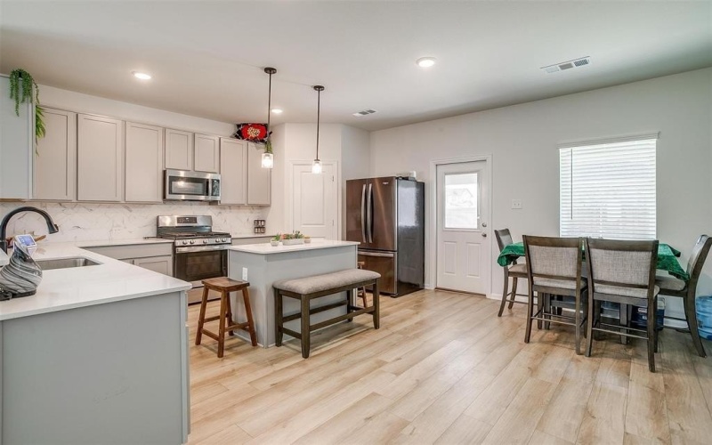 7501 Agarita Avenue, Denton, TX 76226, 4 Bedrooms Bedrooms, ,2 BathroomsBathrooms,Residential,For Sale,7501 Agarita Avenue,20971081