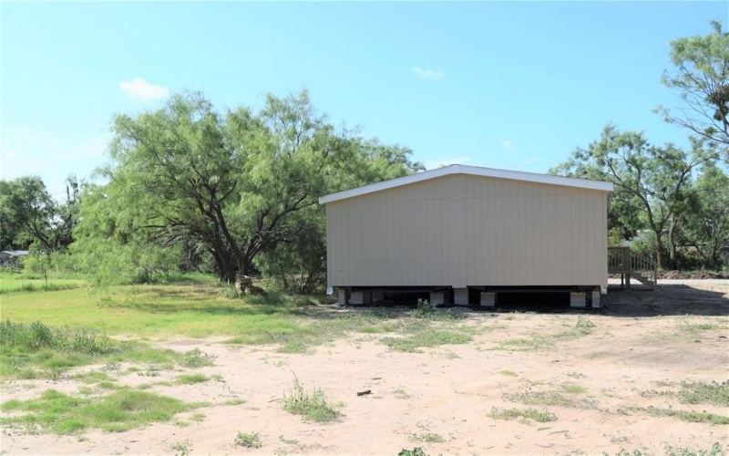 405 N Sixth Street, Bangs, TX 76823, 4 Habitaciones Habitaciones , ,2 BañosBaños,Residential,En Venta,405 N Sixth Street,20983631
