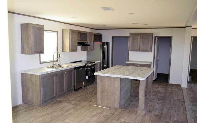 405 N Sixth Street, Bangs, TX 76823, 4 Habitaciones Habitaciones , ,2 BañosBaños,Residential,En Venta,405 N Sixth Street,20983631