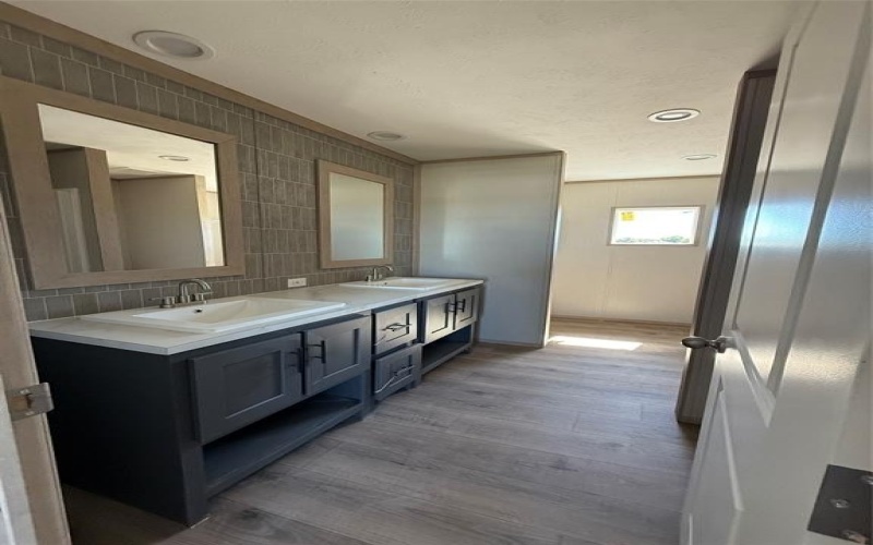 7740 NW County Road 1200, Barry, TX 75102, 4 Habitaciones Habitaciones , ,2 BañosBaños,Residential,En Venta,7740 NW County Road 1200,20983749