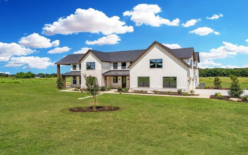 590 VZ CR 2147, Wills Point, TX 75103, 4 Bedrooms Bedrooms, ,5 BathroomsBathrooms,Residential,For Sale,590 VZ CR 2147,20984183