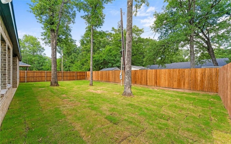 108 Lakeview Drive, Trinidad, TX 75163, 3 Bedrooms Bedrooms, ,2 BathroomsBathrooms,Residential,For Sale,108 Lakeview Drive,20984996