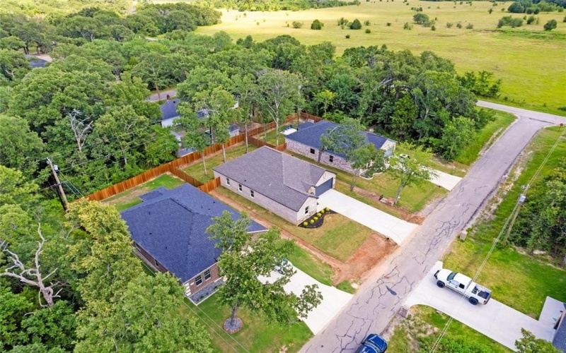 108 Lakeview Drive, Trinidad, TX 75163, 3 Bedrooms Bedrooms, ,2 BathroomsBathrooms,Residential,For Sale,108 Lakeview Drive,20984996