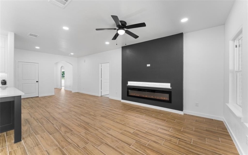 108 Lakeview Drive, Trinidad, TX 75163, 3 Bedrooms Bedrooms, ,2 BathroomsBathrooms,Residential,For Sale,108 Lakeview Drive,20984996