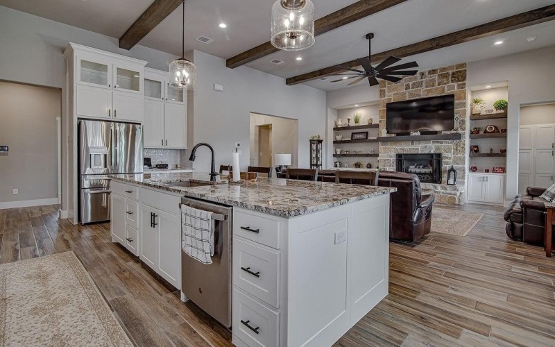 6016 Bella Terra Lane, Godley, TX 76044, 4 Bedrooms Bedrooms, ,3 BathroomsBathrooms,Residential,For Sale,6016 Bella Terra Lane,20985206