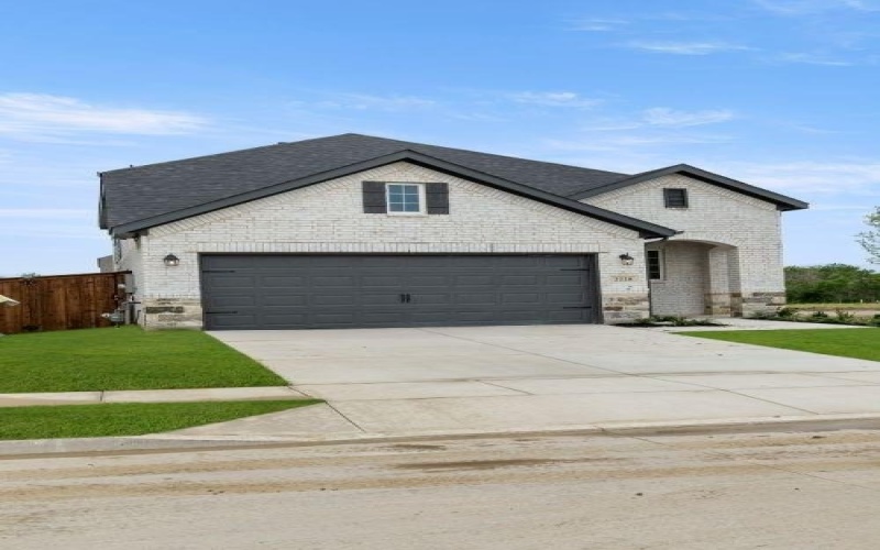 2228 Aspen Chase Drive, Royse City, TX 75189, 4 Bedrooms Bedrooms, ,3 BathroomsBathrooms,Residential,For Sale,2228 Aspen Chase Drive,20985229