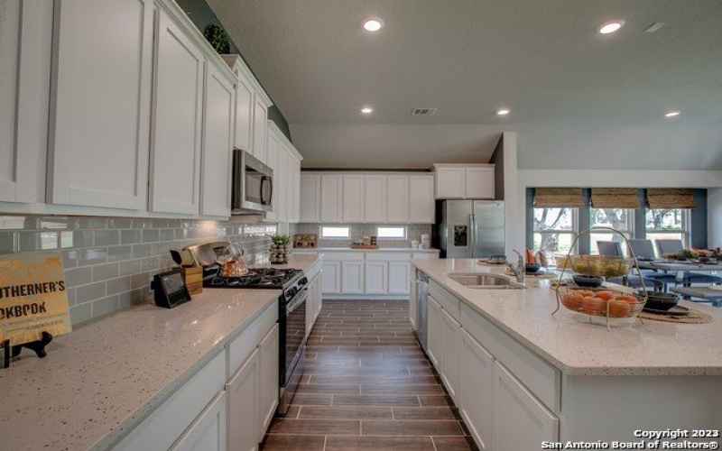 5755 Musquiz Ridge, Seguin, TX 78155, 4 Bedrooms Bedrooms, ,3 BathroomsBathrooms,Residential,For Sale,5755 Musquiz Ridge,1880186