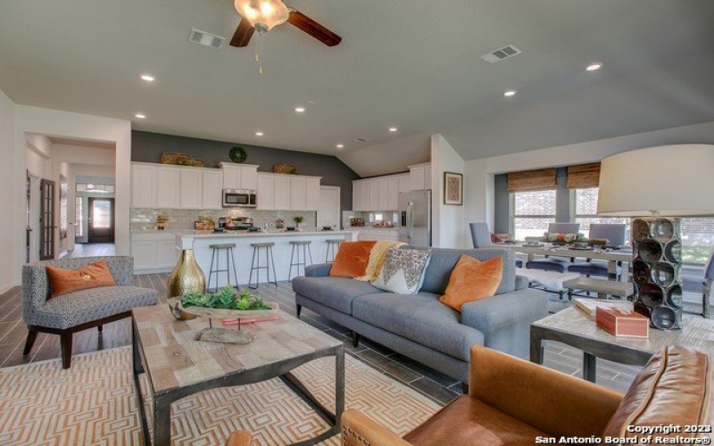 5755 Musquiz Ridge, Seguin, TX 78155, 4 Bedrooms Bedrooms, ,3 BathroomsBathrooms,Residential,For Sale,5755 Musquiz Ridge,1880186