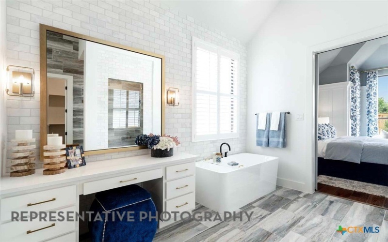 310 Cleveland Way, New Braunfels, TX 78130, 4 Bedrooms Bedrooms, ,5 BathroomsBathrooms,Residential,For Sale,310 Cleveland Way,581878