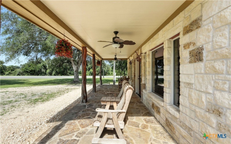 2410 Fm-1680, Flatonia, TX 78941, 6 Habitaciones Habitaciones , ,6 BañosBaños,Otro,En Venta,2410 Fm-1680,583055