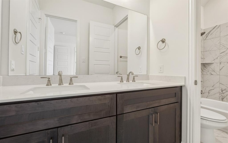 189 Mountain Laurel Drive, Waxahachie, TX 75165, 4 Bedrooms Bedrooms, ,3 BathroomsBathrooms,Residential,For Sale,189 Mountain Laurel Drive,0,20985252