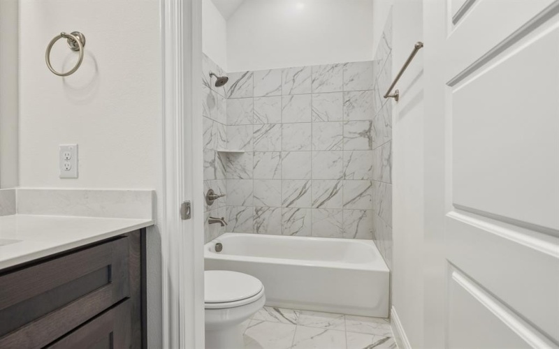 189 Mountain Laurel Drive, Waxahachie, TX 75165, 4 Bedrooms Bedrooms, ,3 BathroomsBathrooms,Residential,For Sale,189 Mountain Laurel Drive,0,20985252