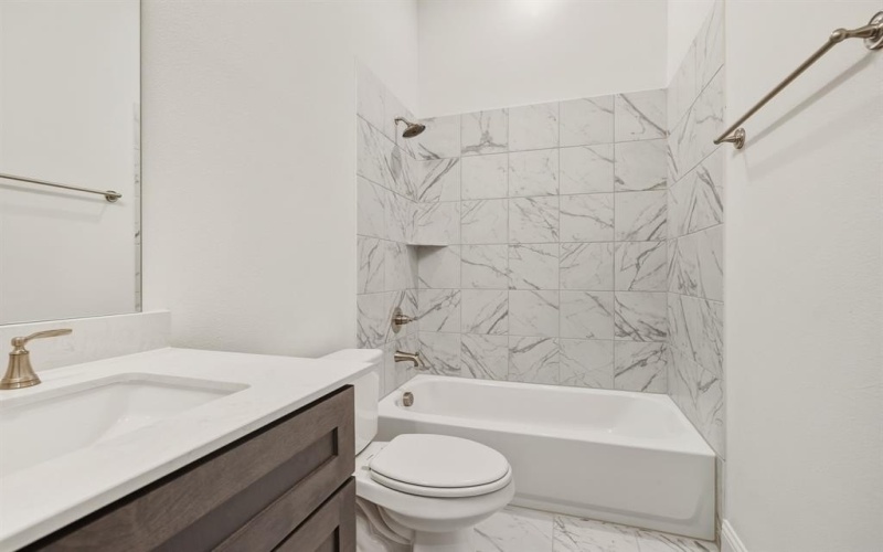 189 Mountain Laurel Drive, Waxahachie, TX 75165, 4 Bedrooms Bedrooms, ,3 BathroomsBathrooms,Residential,For Sale,189 Mountain Laurel Drive,0,20985252