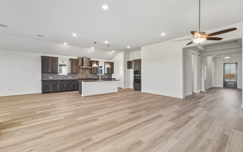 189 Mountain Laurel Drive, Waxahachie, TX 75165, 4 Bedrooms Bedrooms, ,3 BathroomsBathrooms,Residential,For Sale,189 Mountain Laurel Drive,0,20985252