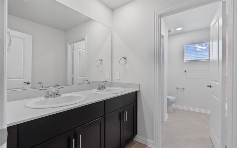 260 Sugarlands Drive, Greenville, TX 75402, 5 Bedrooms Bedrooms, ,3 BathroomsBathrooms,Residential,For Sale,260 Sugarlands Drive,20985276