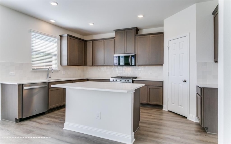 117 Rockwood Lane, Justin, TX 76247, 3 Habitaciones Habitaciones , ,2 BañosBaños,Residential,En Venta,117 Rockwood Lane,0,20985577