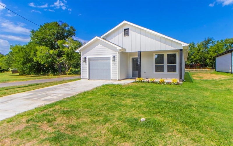 1130 Edgar Street, Greenville, TX 75401, 3 Habitaciones Habitaciones , ,2 BañosBaños,Residential,En Venta,1130 Edgar Street,20985699