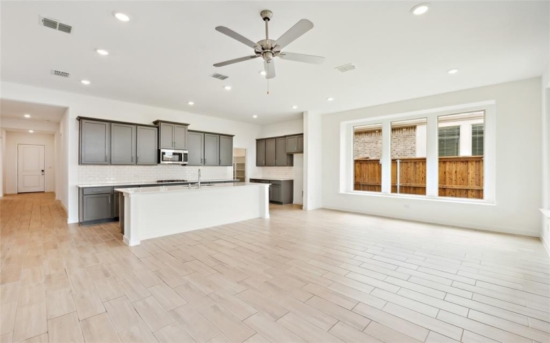 129 Breeds Hill Road, Little Elm, TX 75068, 4 Bedrooms Bedrooms, ,3 BathroomsBathrooms,Residential,For Sale,129 Breeds Hill Road,20986019