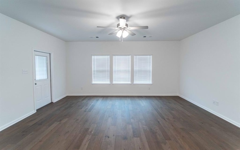 2219 Bridgeport Street, Forney, TX 75126, 4 Bedrooms Bedrooms, ,2 BathroomsBathrooms,Residential,For Sale,2219 Bridgeport Street,20986050
