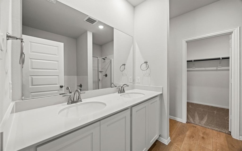 3500 Kingdom Drive, Denton, TX 76208, 4 Habitaciones Habitaciones , ,2 BañosBaños,Residential,En Venta,3500 Kingdom Drive,20986052