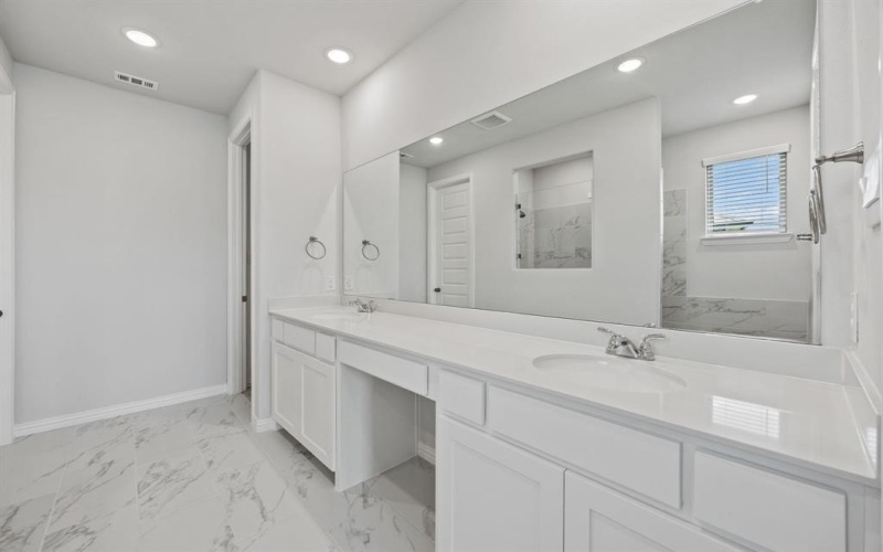 1438 Golden Meadow Drive, Van Alstyne, TX 75495, 4 Habitaciones Habitaciones , ,2 BañosBaños,Residential,En Venta,1438 Golden Meadow Drive,20986065