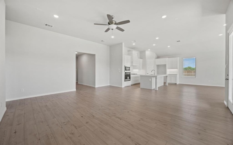 1438 Golden Meadow Drive, Van Alstyne, TX 75495, 4 Habitaciones Habitaciones , ,2 BañosBaños,Residential,En Venta,1438 Golden Meadow Drive,20986065