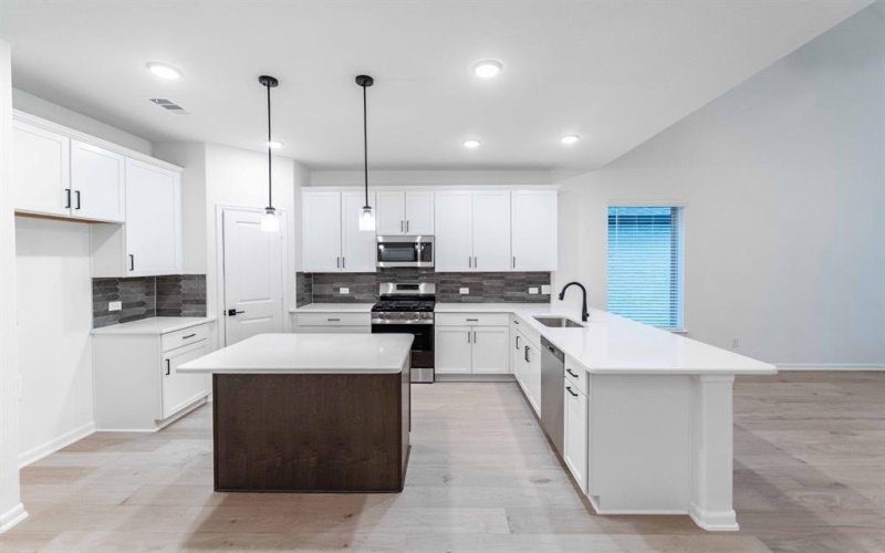 2413 Lundy Canyon Street, Forney, TX 75126, 4 Habitaciones Habitaciones , ,2 BañosBaños,Residential,En Venta,2413 Lundy Canyon Street,20986070