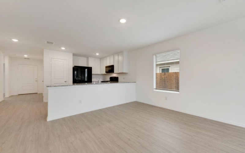 2058 Shady Oaks Drive, Ennis, TX 75119, 3 Bedrooms Bedrooms, ,2 BathroomsBathrooms,Residential,For Sale,2058 Shady Oaks Drive,20986076