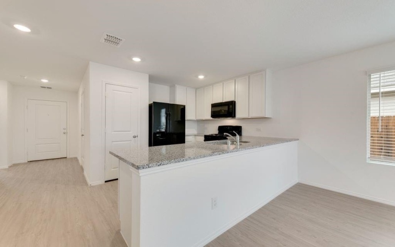2058 Shady Oaks Drive, Ennis, TX 75119, 3 Bedrooms Bedrooms, ,2 BathroomsBathrooms,Residential,For Sale,2058 Shady Oaks Drive,20986076