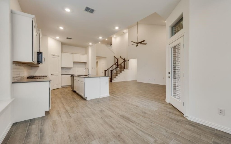 206 Northern Trail, Justin, TX 76247, 4 Bedrooms Bedrooms, ,3 BathroomsBathrooms,Residential,For Sale,206 Northern Trail,20986129