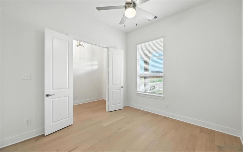 556 Lockhart Street, Waxahachie, TX 75165, 4 Bedrooms Bedrooms, ,3 BathroomsBathrooms,Residential,For Sale,556 Lockhart Street,20986225