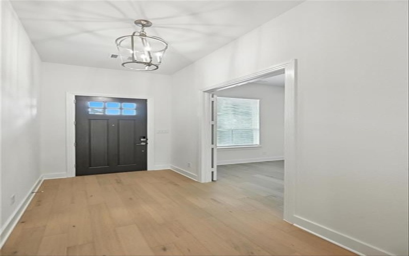 556 Lockhart Street, Waxahachie, TX 75165, 4 Bedrooms Bedrooms, ,3 BathroomsBathrooms,Residential,For Sale,556 Lockhart Street,20986225